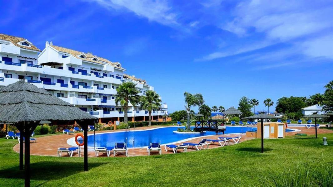 Castillo de Sabinillas Beautiful Apartment In Duquesa Suites And Gardens מראה חיצוני תמונה